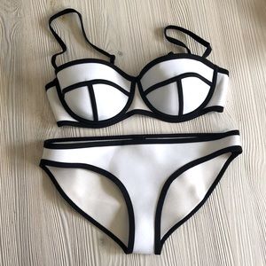 Triangl bikini - never worn.